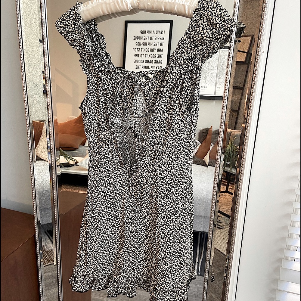 Micro flower black and white printed mini dress